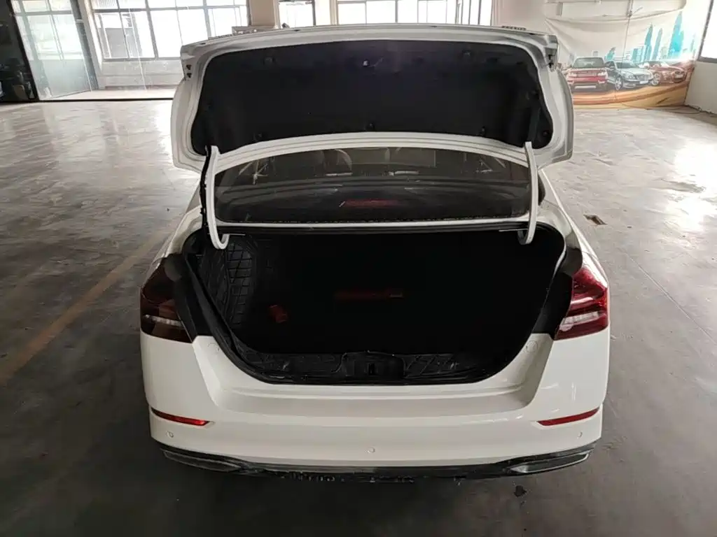 Geely Emgrand — миниатюра 19