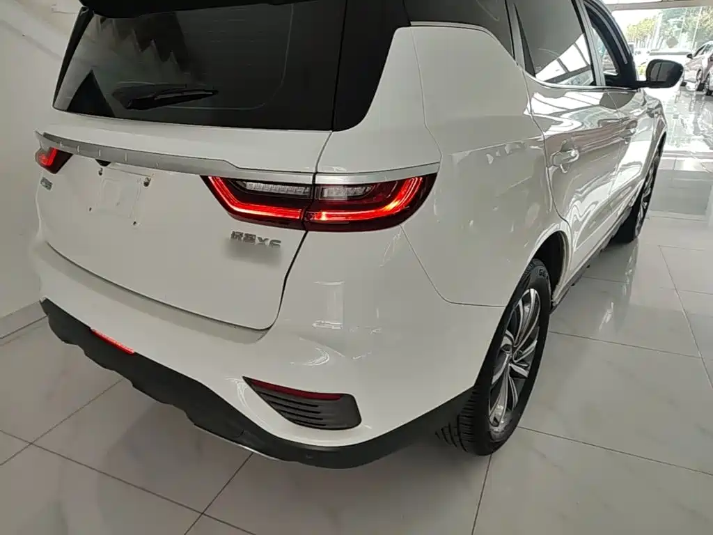 Geely Vision X6 — миниатюра 8