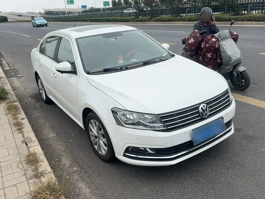 Volkswagen Lavida — миниатюра 24