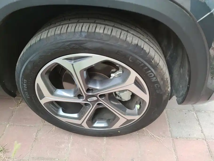 Geely Xingyue L — миниатюра 6
