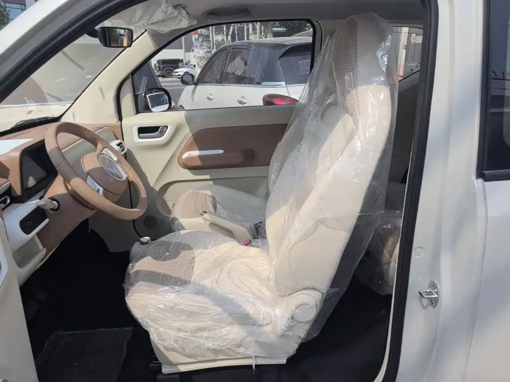 Wuling MINIEV — миниатюра 15