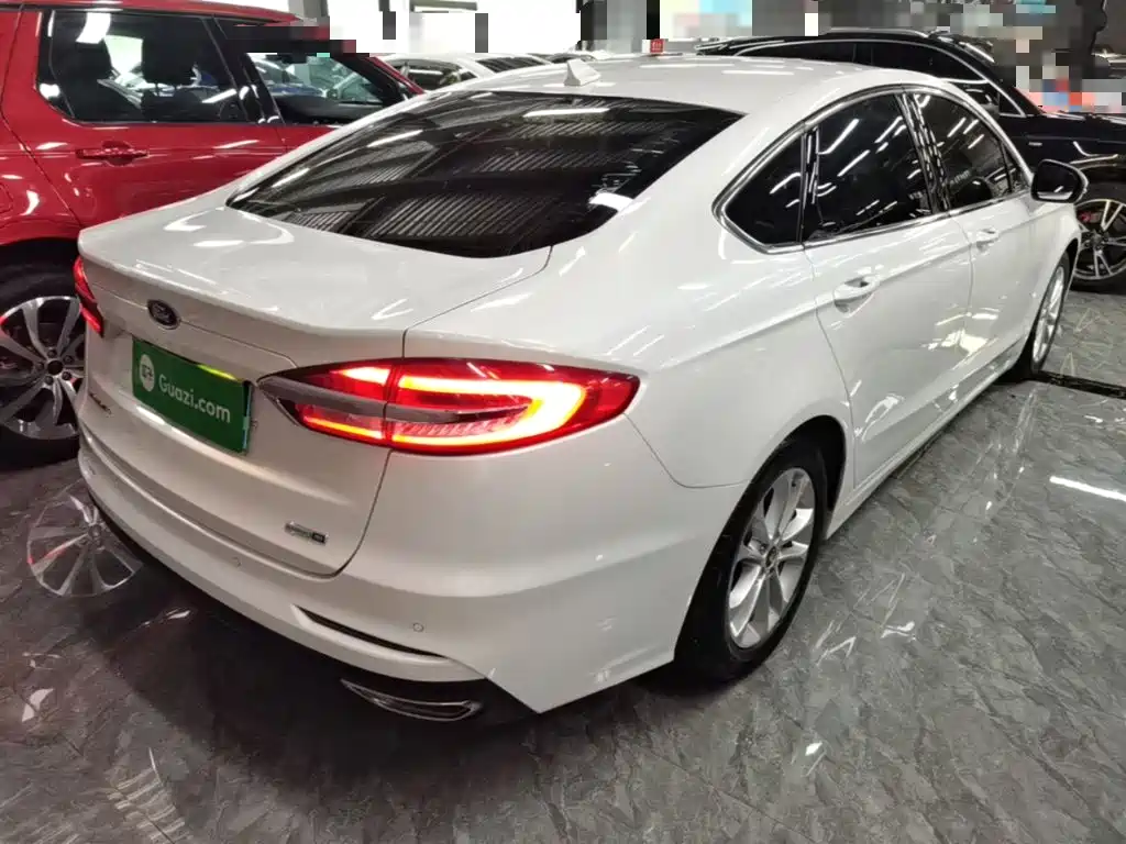Ford Mondeo — миниатюра 7