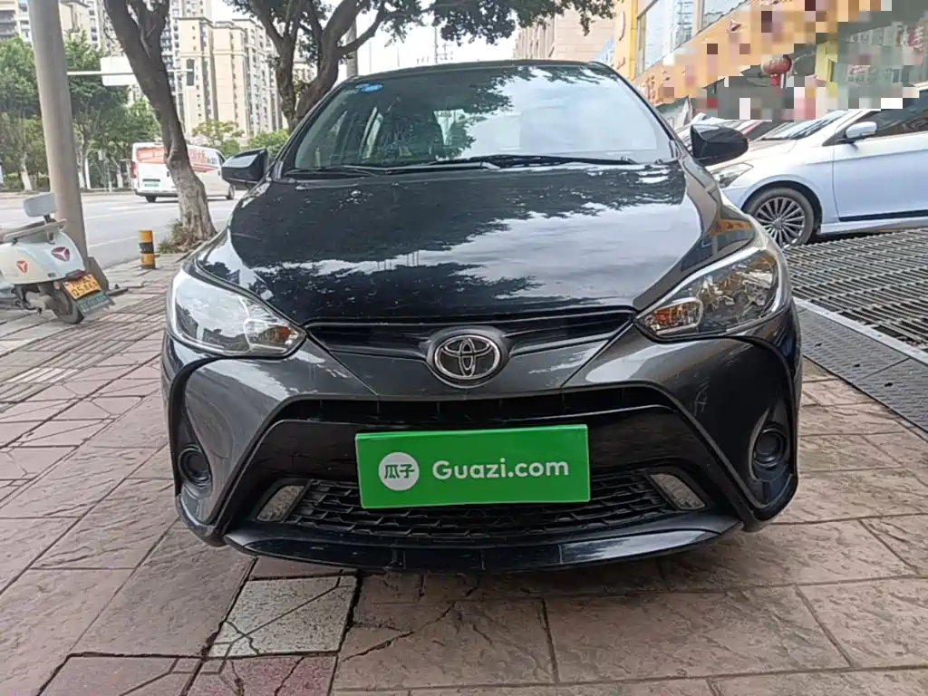 Toyota Yaris L — миниатюра 3