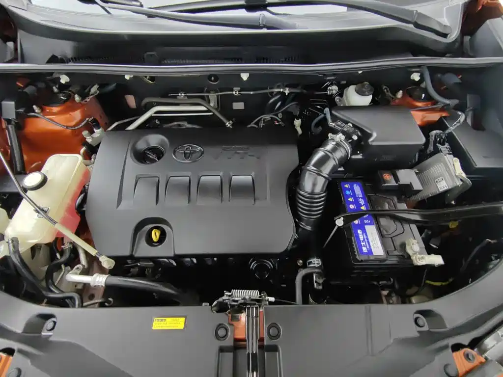 Toyota RAV4 — миниатюра 6