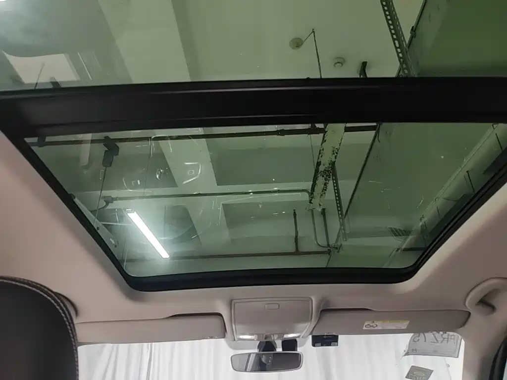 Volkswagen Tiguan L — миниатюра 18