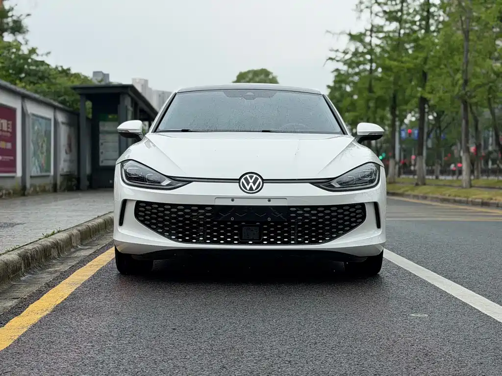 Volkswagen Lamando — миниатюра 2