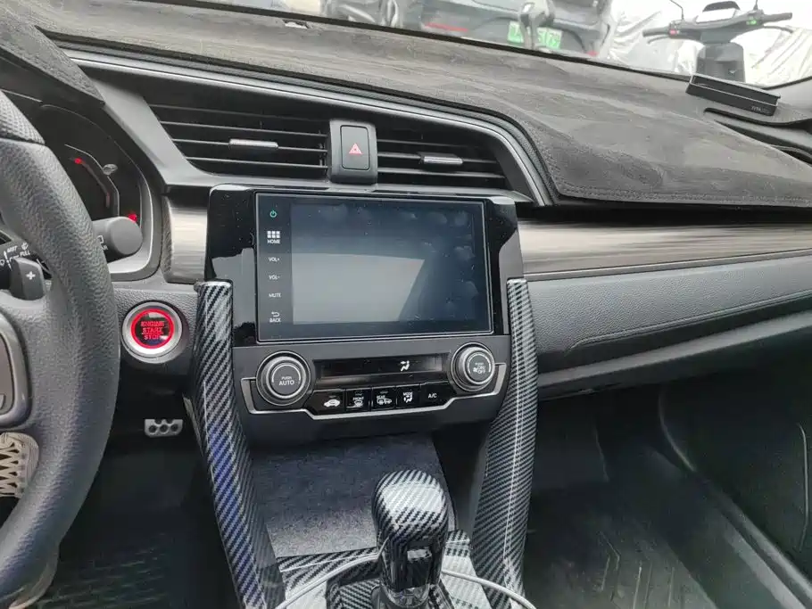 Honda Civic — миниатюра 13