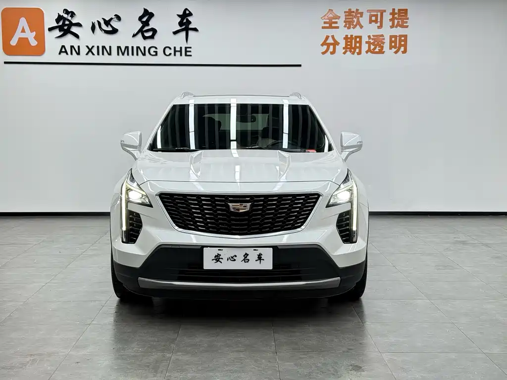 CADILLAC XT4