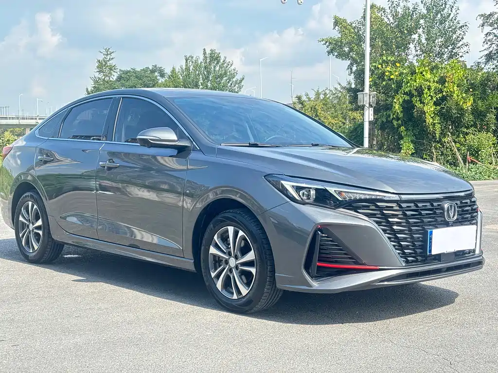 Changan Eado — миниатюра 2