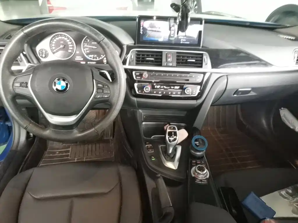 BMW 3 Series — миниатюра 10