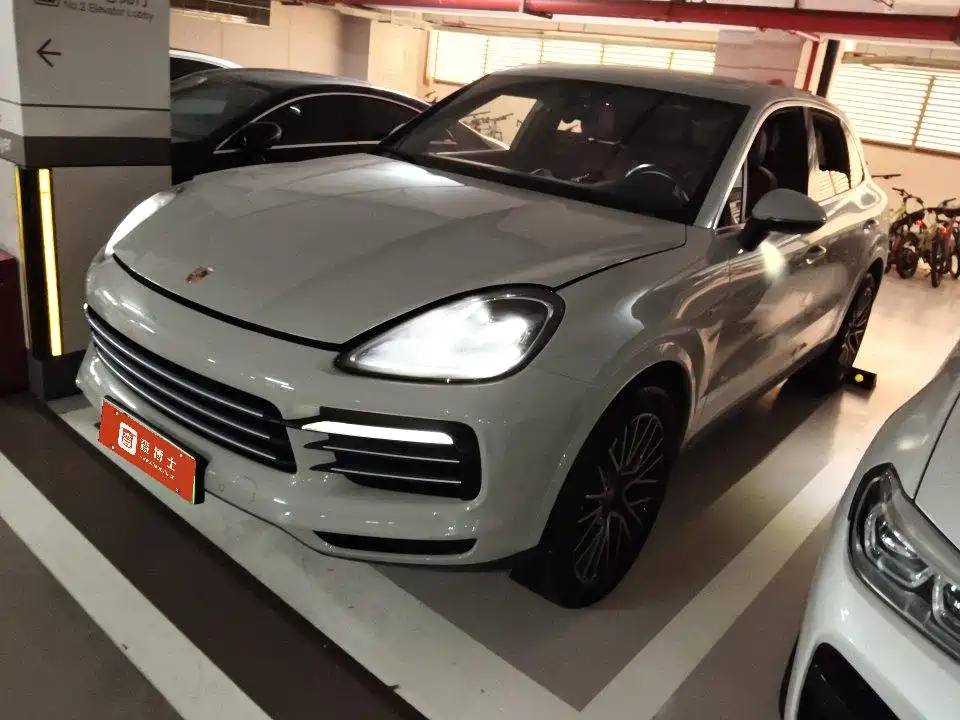 Porsche Cayenne Hybrid