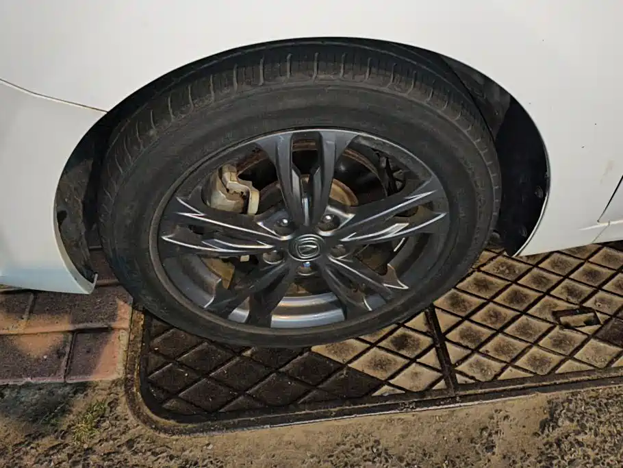 Changan Eado DT — миниатюра 6