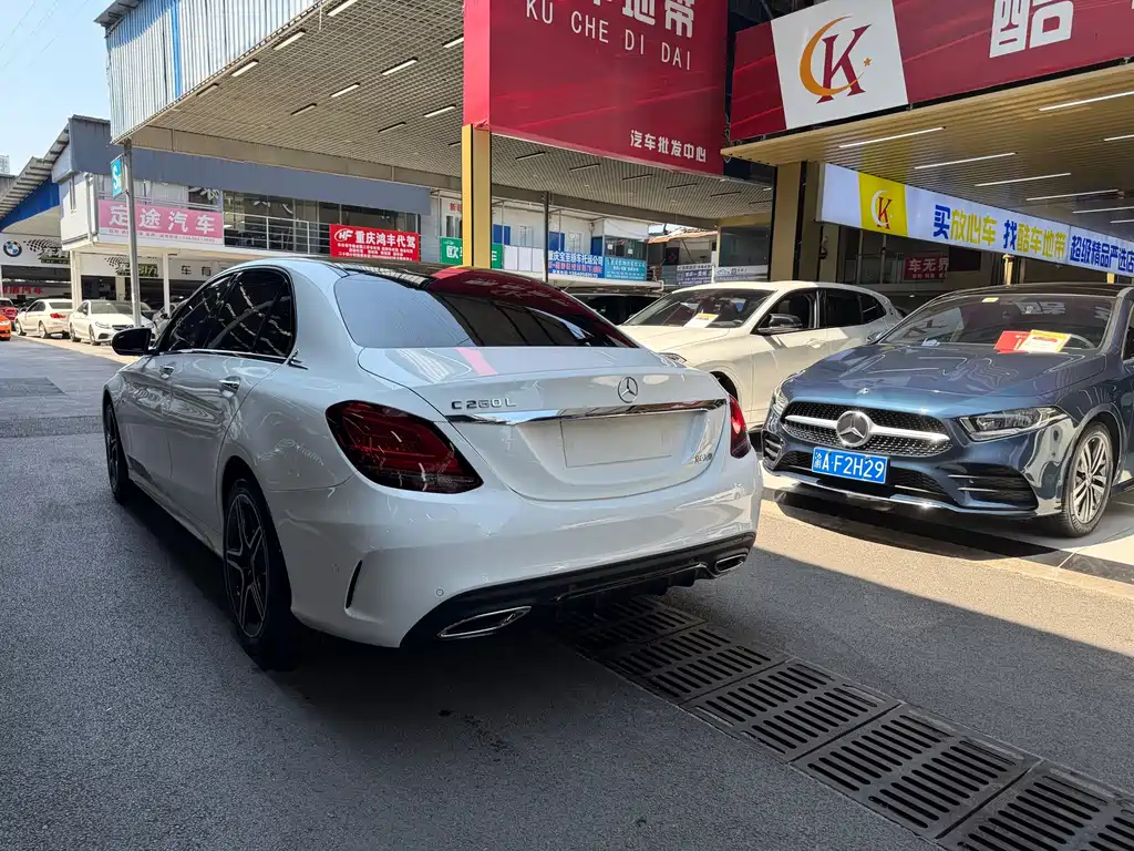 Mercedes-Benz C-Class — миниатюра 5