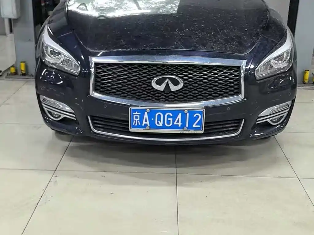 Infiniti Q70 — миниатюра 2