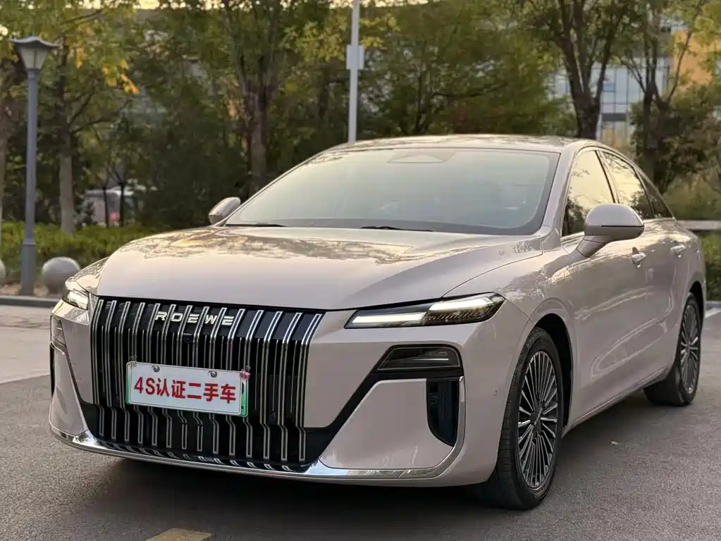 Roewe M7 DMH