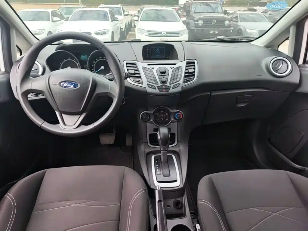 Ford Fiesta — миниатюра 10