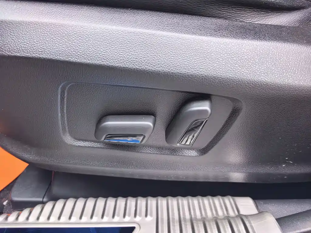 Mitsubishi Outlander — миниатюра 6