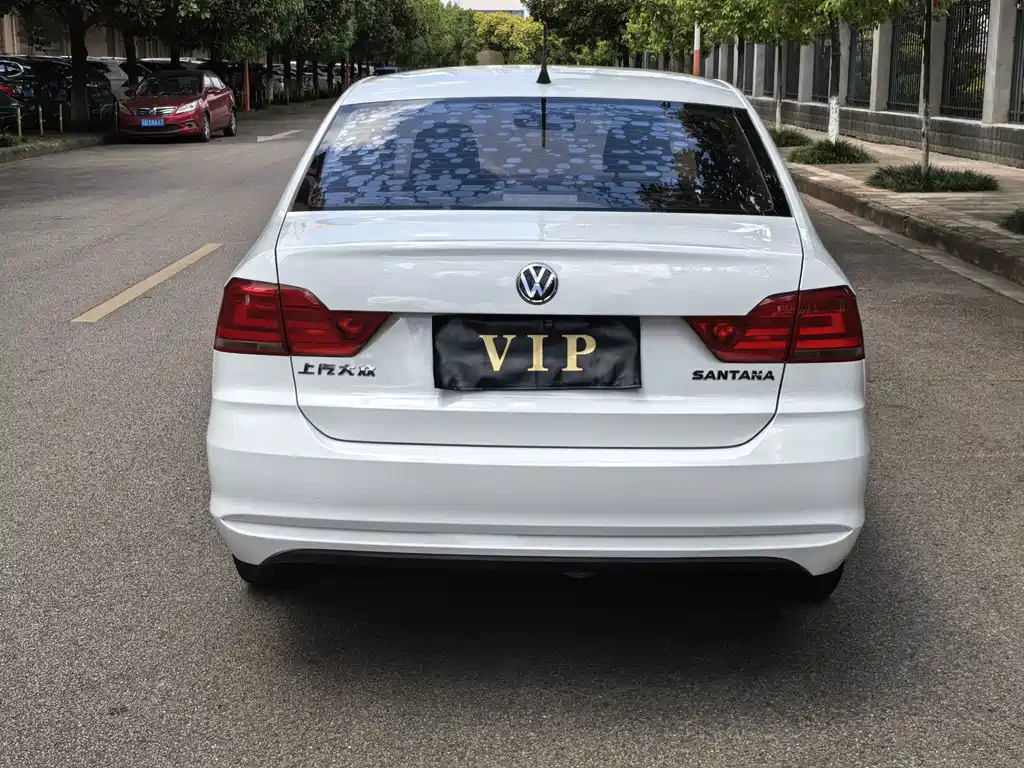 Volkswagen Santana — миниатюра 5