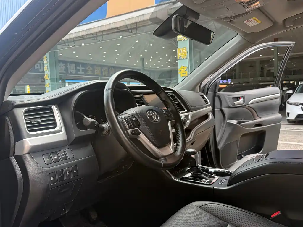 Toyota Highlander — фотографии объявления, Фото 12