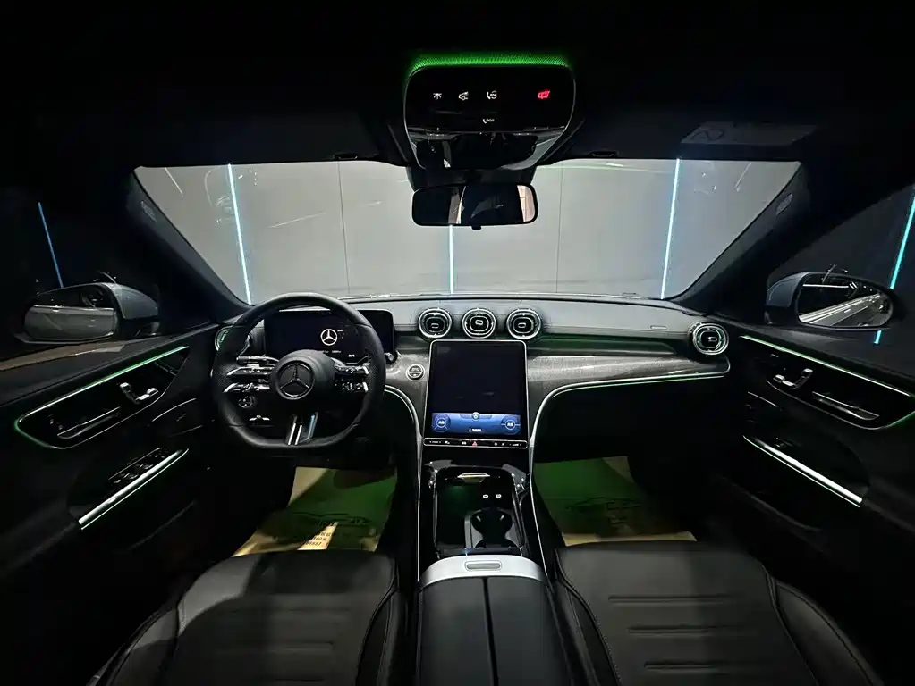Mercedes-Benz C-Class — миниатюра 10