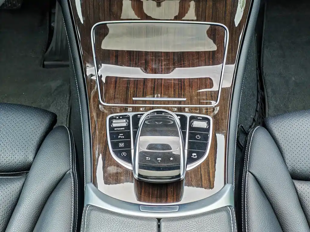 Mercedes-Benz GLC — миниатюра 12