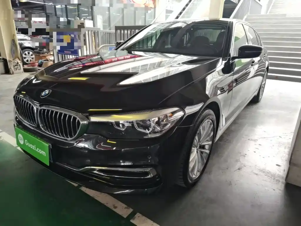 BMW 5 Series — миниатюра 2