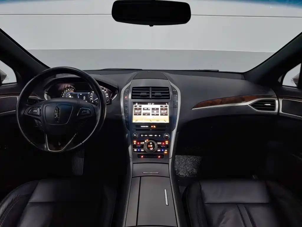 Lincoln MKZ — миниатюра 5