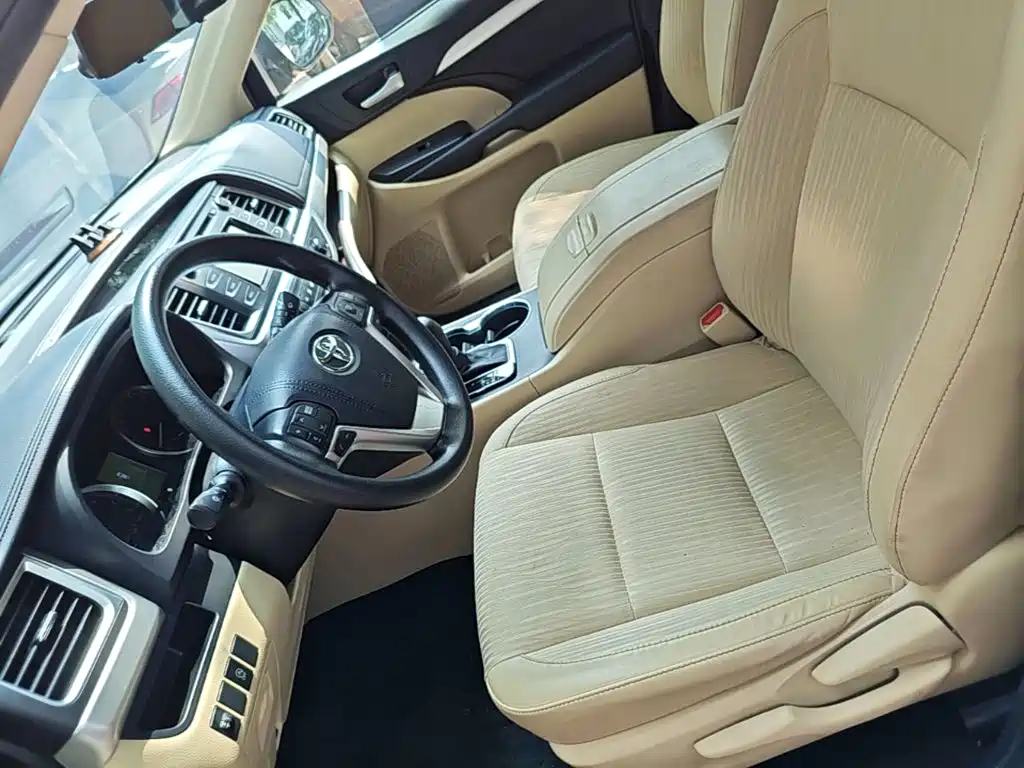 Toyota Highlander — миниатюра 15