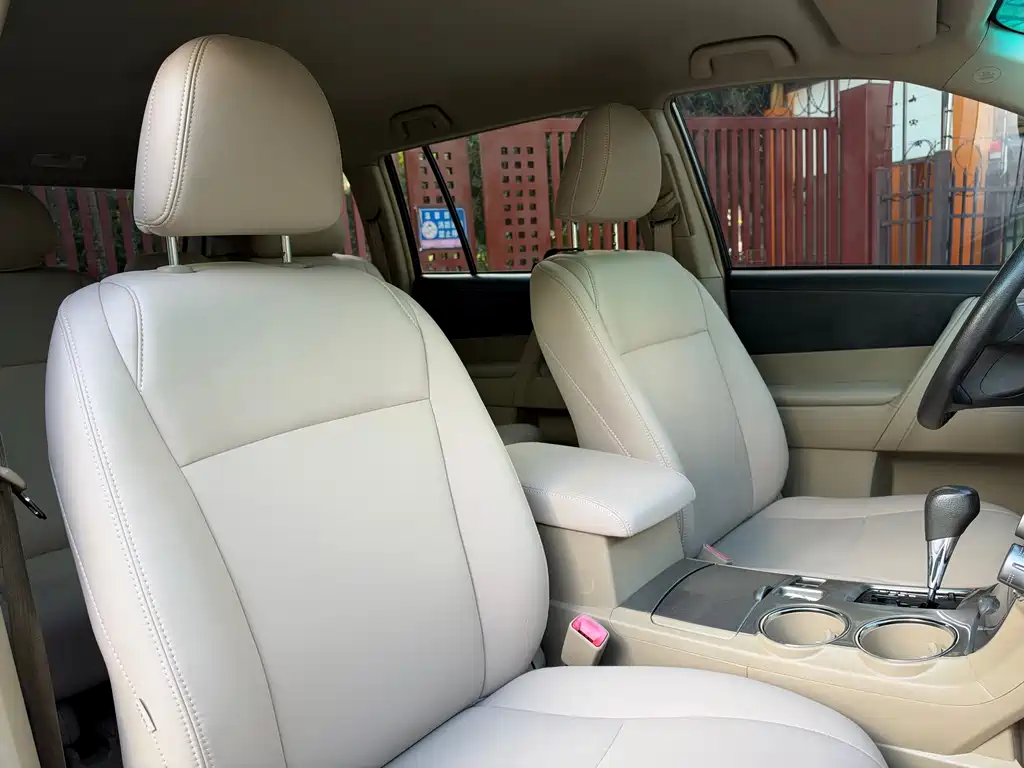 Toyota Highlander — миниатюра 11