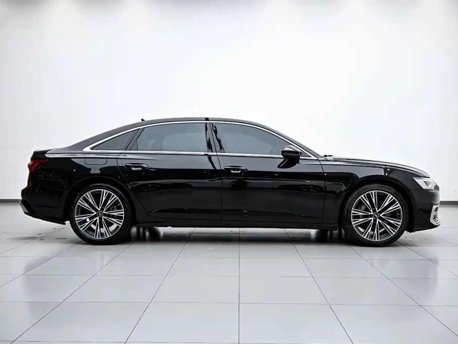 Audi A6L 2024 55 TFSI quattro Premium