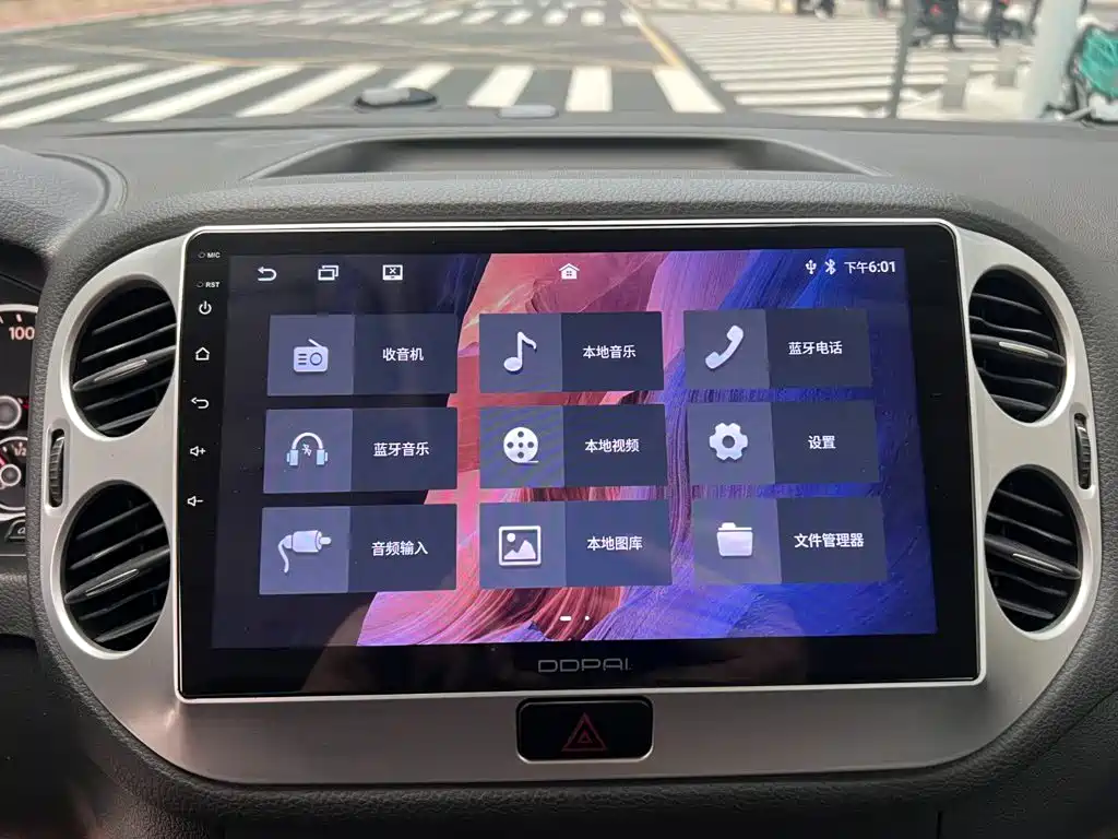 Volkswagen Tiguan — миниатюра 10