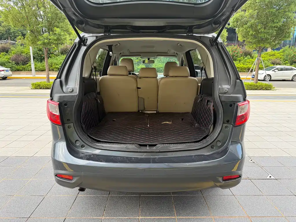 Mazda 5 — миниатюра 12