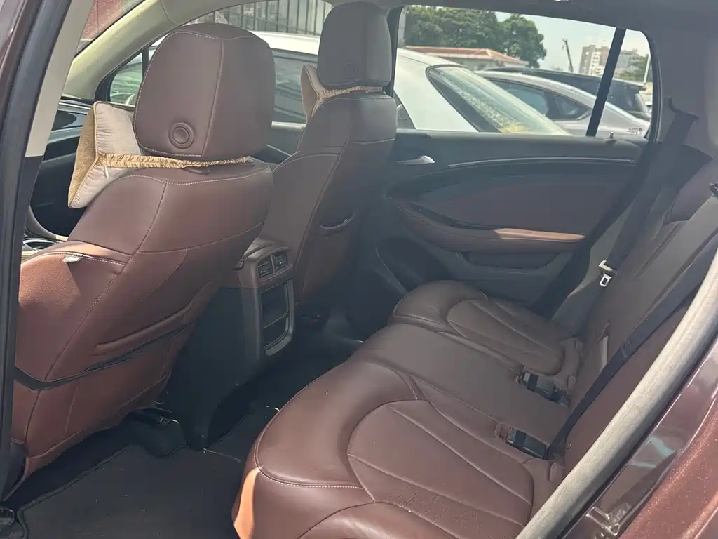Buick Envision Plus — миниатюра 8
