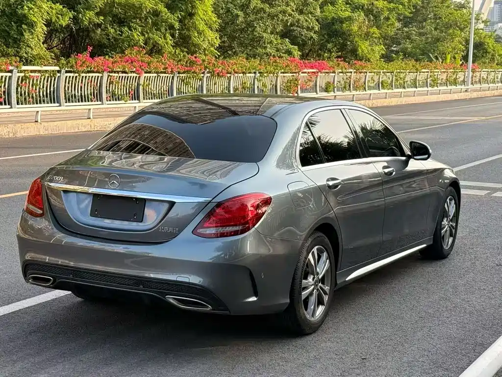 Mercedes-Benz C-Class — миниатюра 3