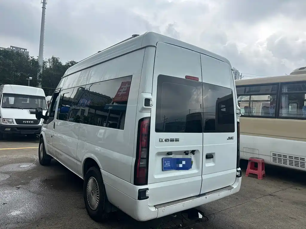 JMC JMC Fushun — миниатюра 4