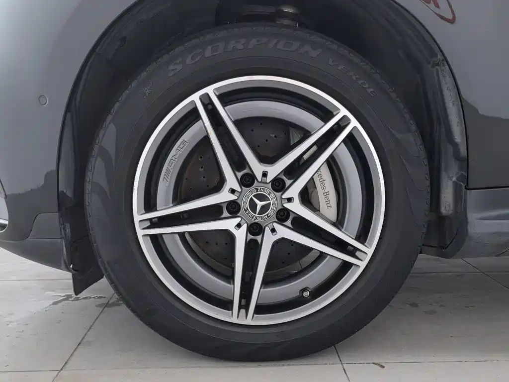 Mercedes-Benz EQC — миниатюра 17