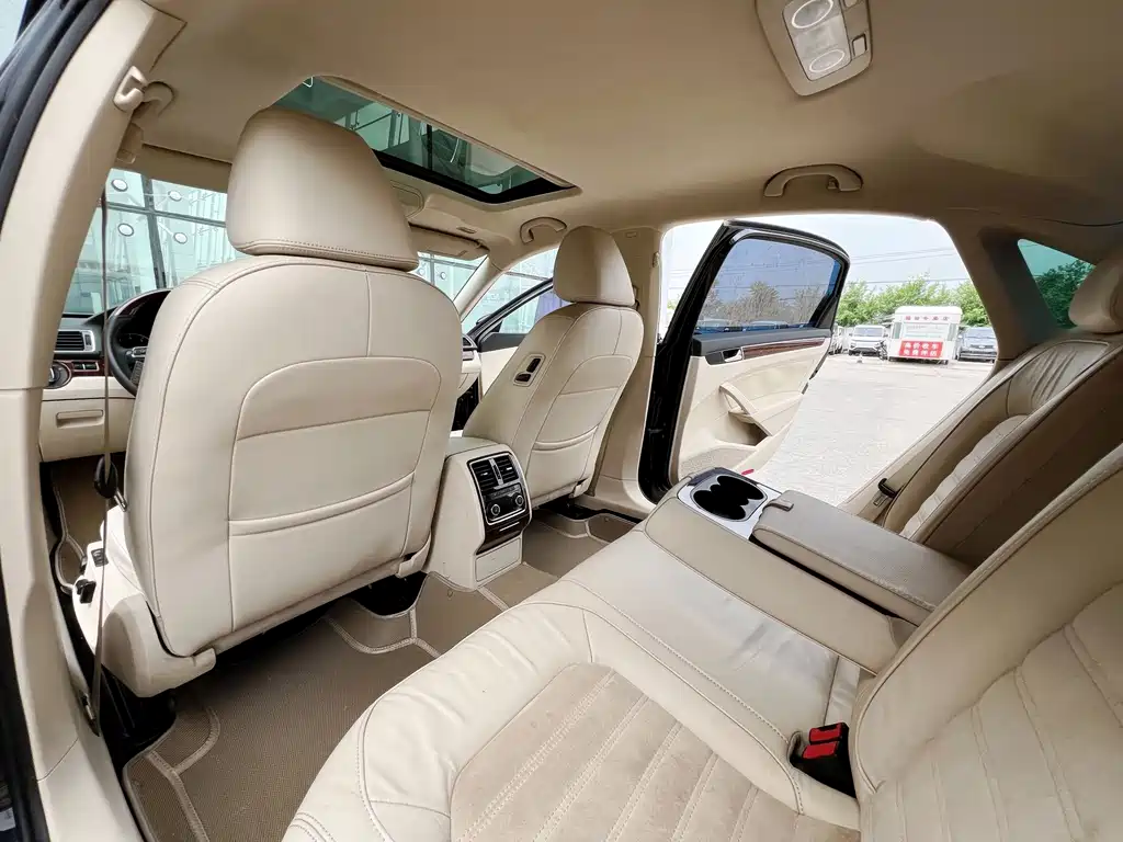 Volkswagen Passat — миниатюра 11