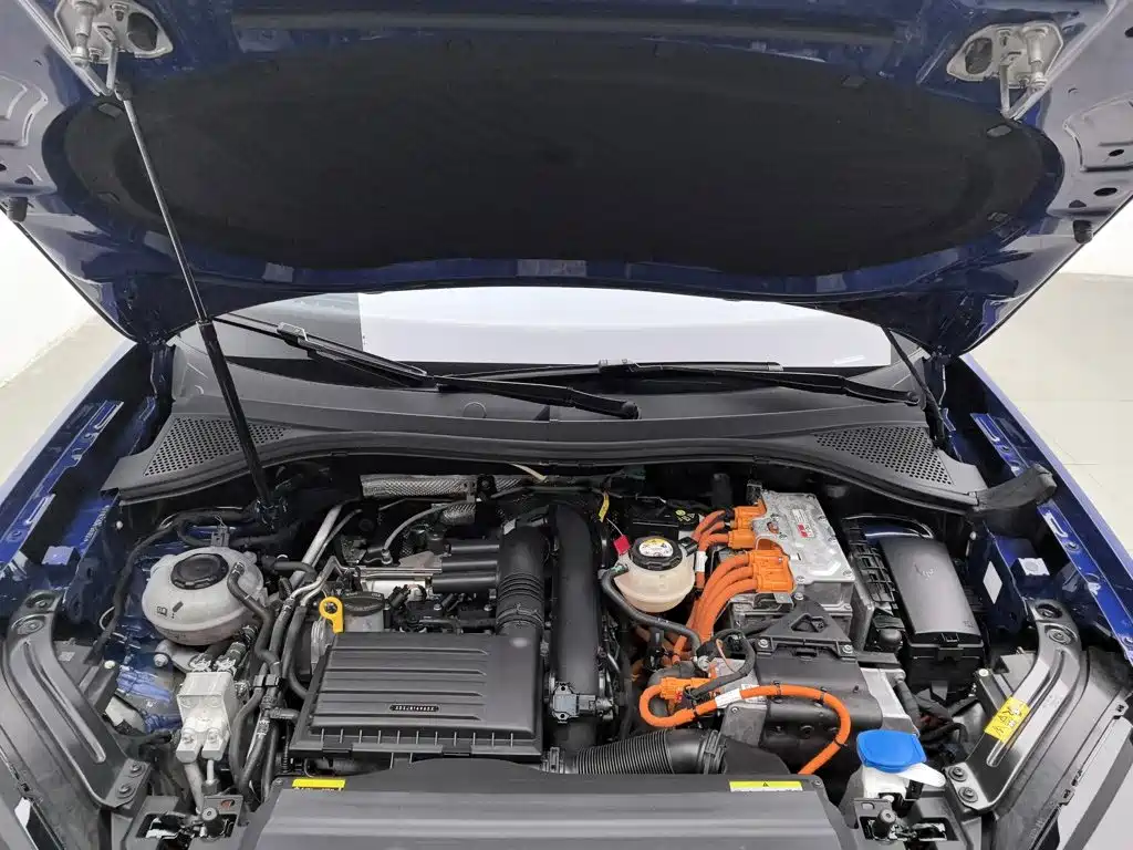 Volkswagen Tayron GTE — миниатюра 6