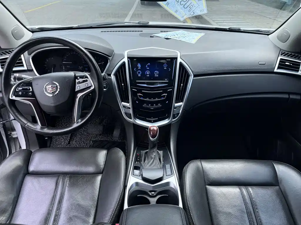 Cadillac SRX — миниатюра 10