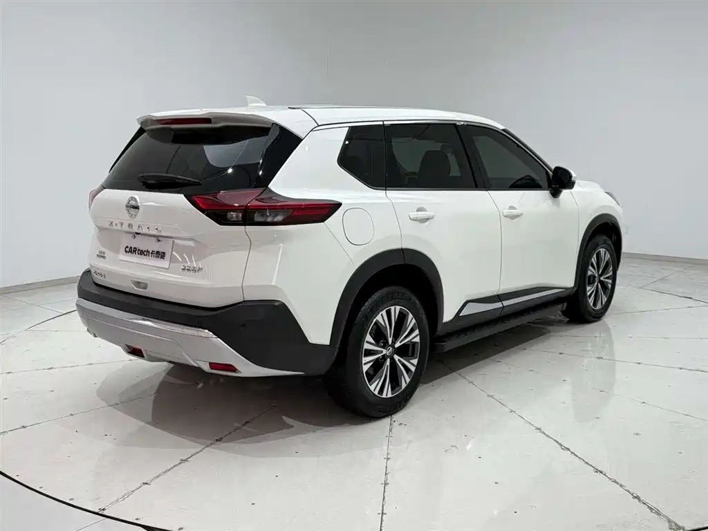 NISSAN QIJUN