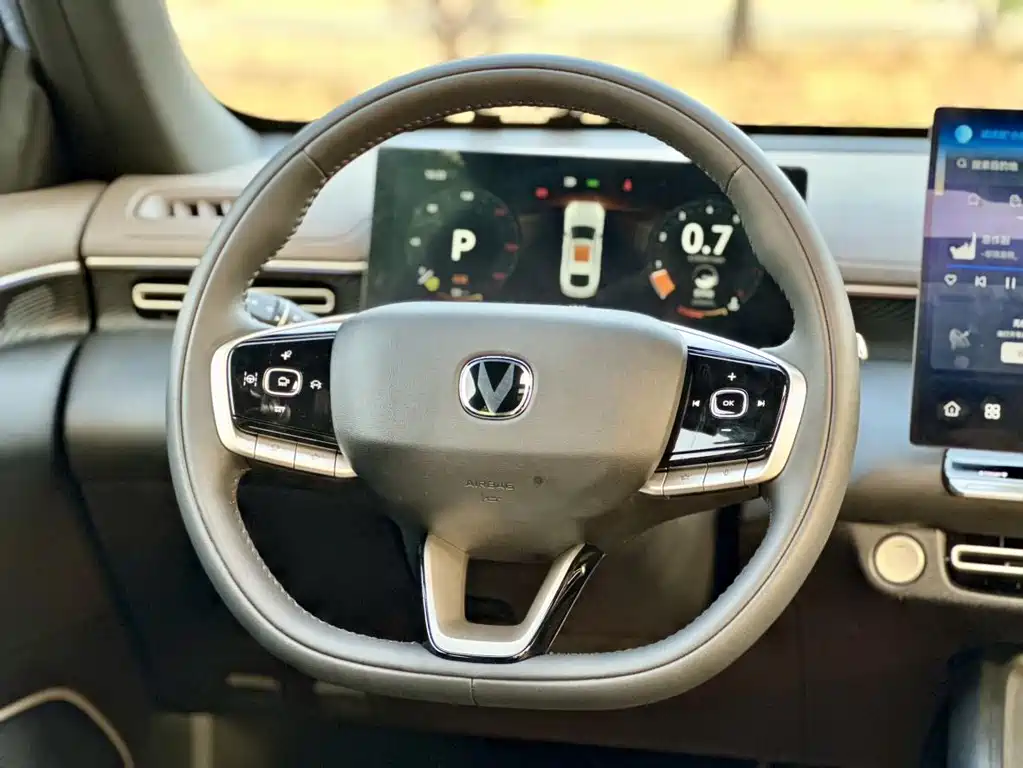 Changan Eado — миниатюра 10