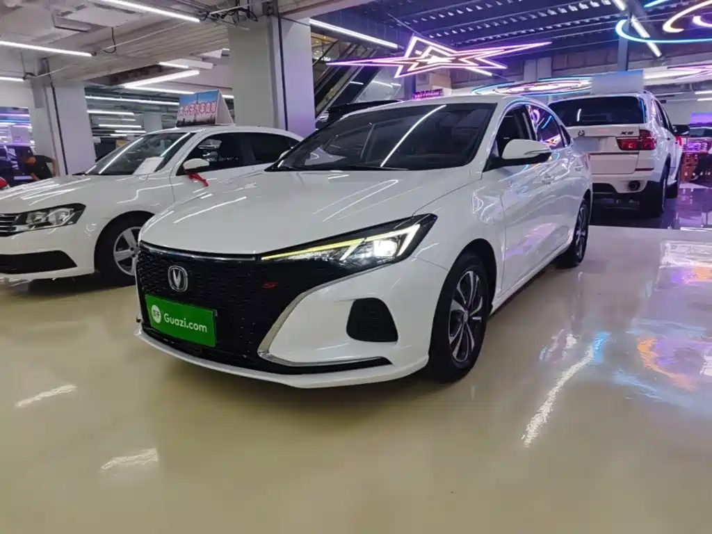 Changan Eado — миниатюра 2
