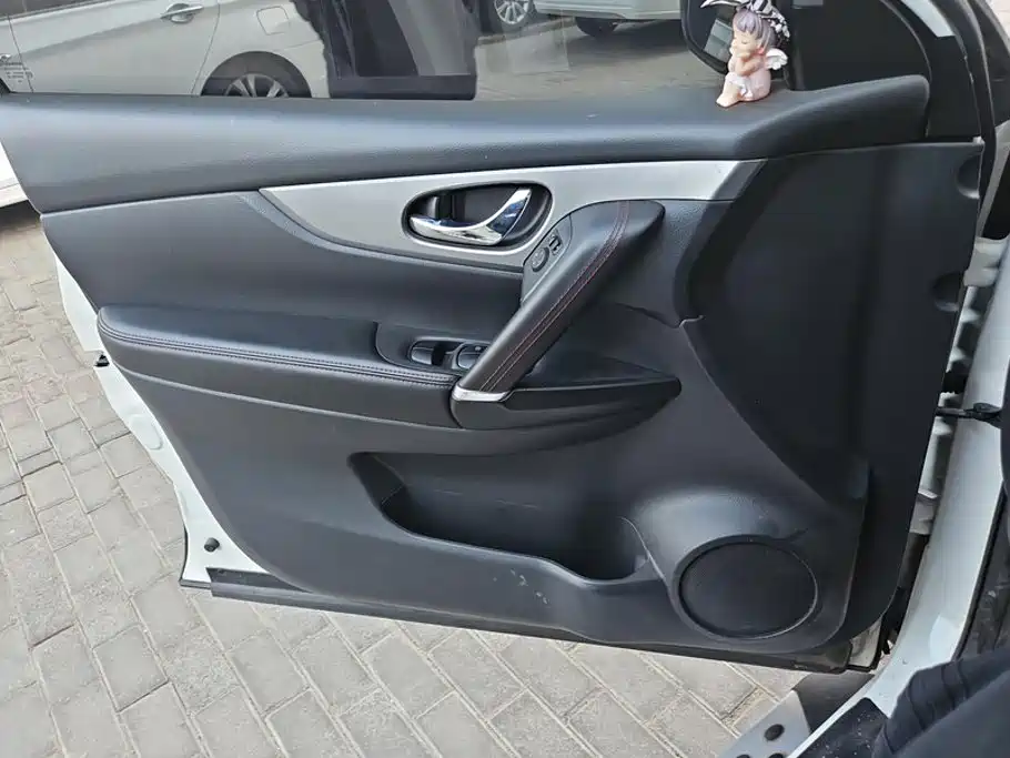 Nissan Qashqai — миниатюра 7