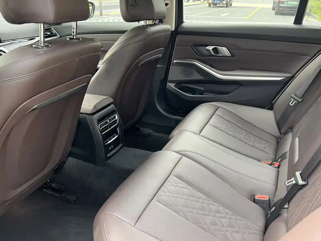 BMW i3 — миниатюра 12