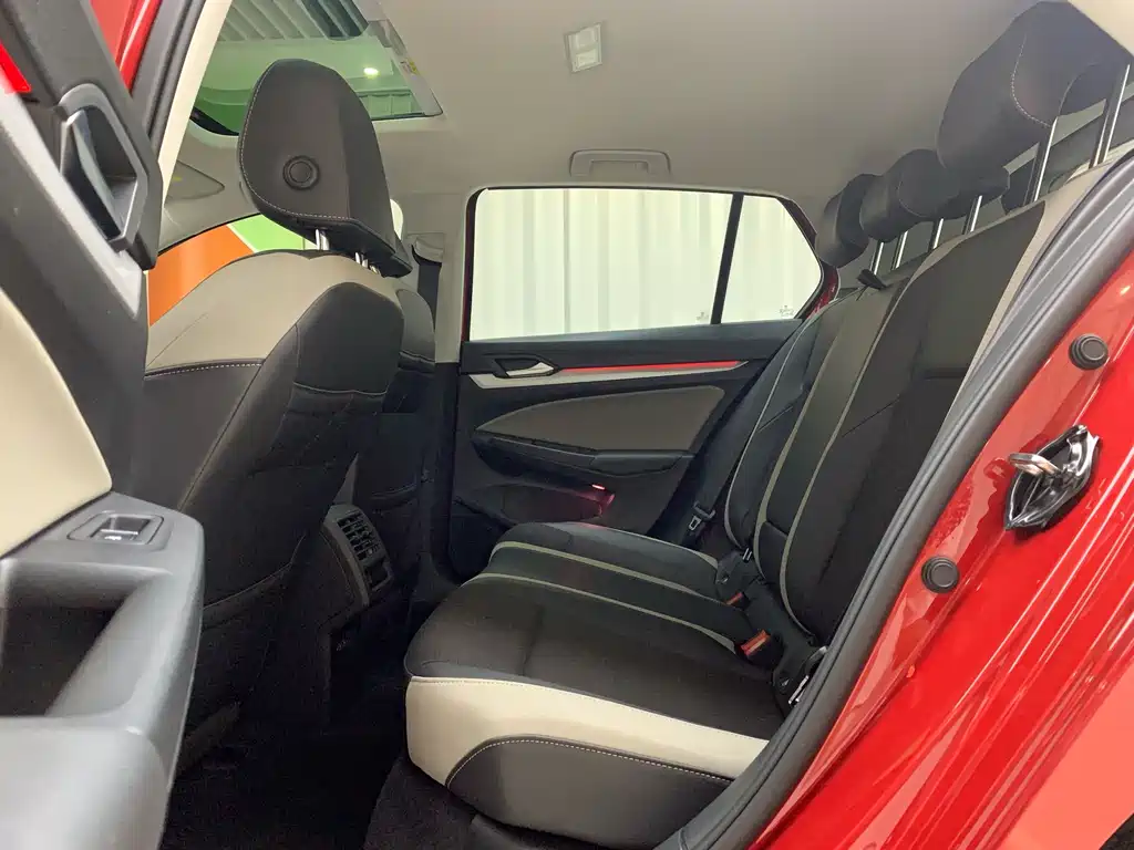 Volkswagen Golf 2021 280TSI DSG Pro