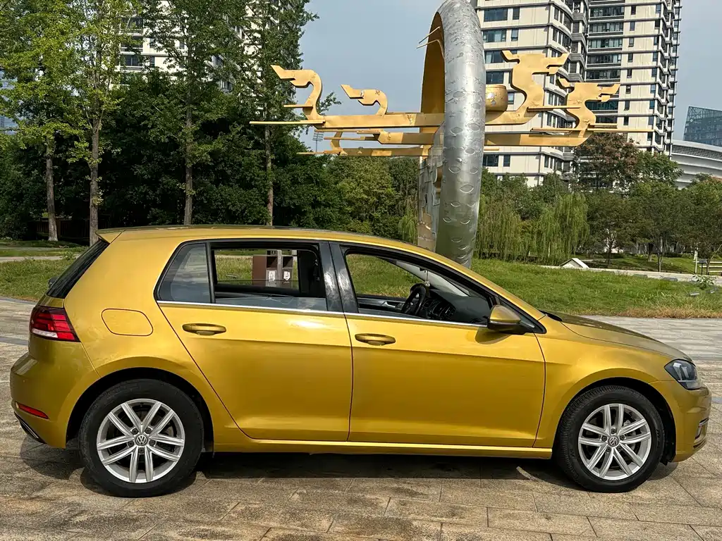 Volkswagen Golf — миниатюра 4