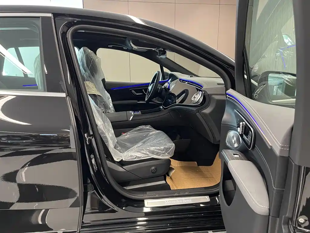 Mercedes-Benz EQS SUV — миниатюра 29