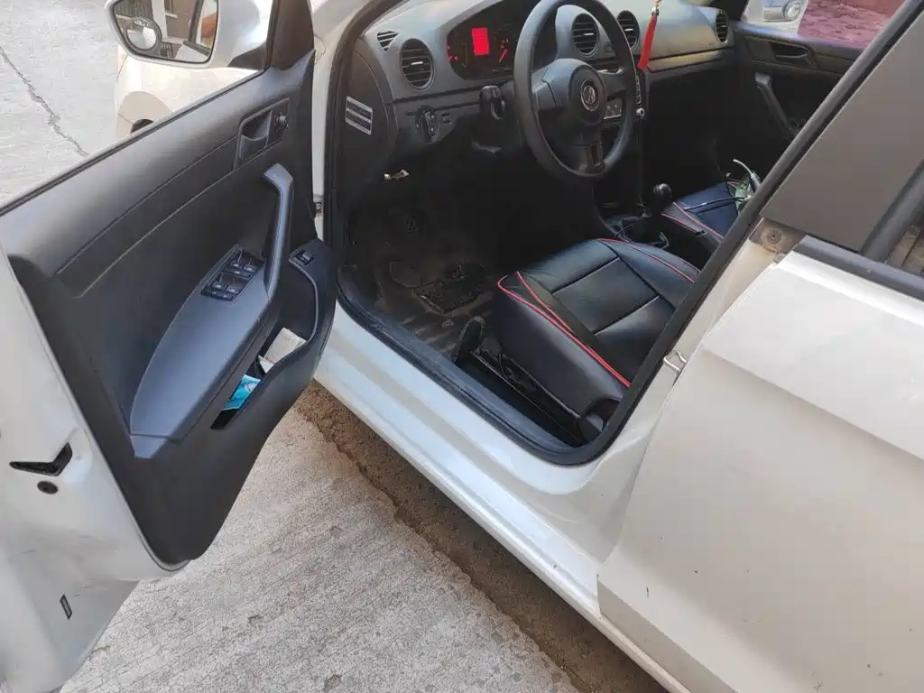 Volkswagen Jetta — миниатюра 12