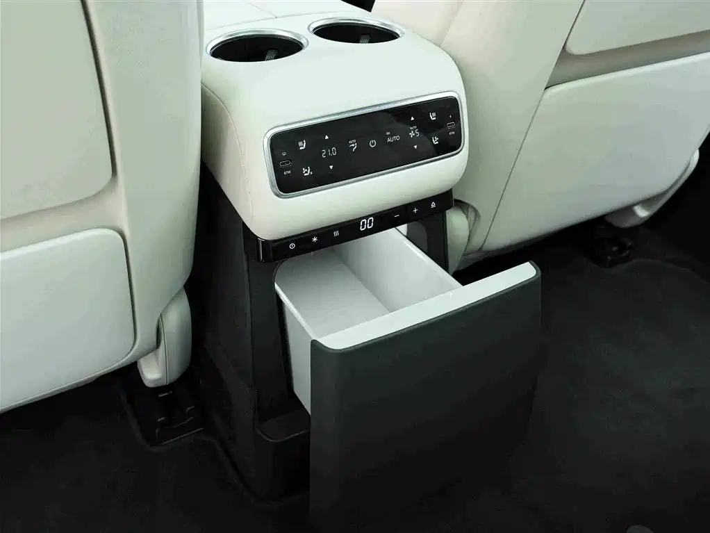 Li Auto Li L9 — миниатюра 17