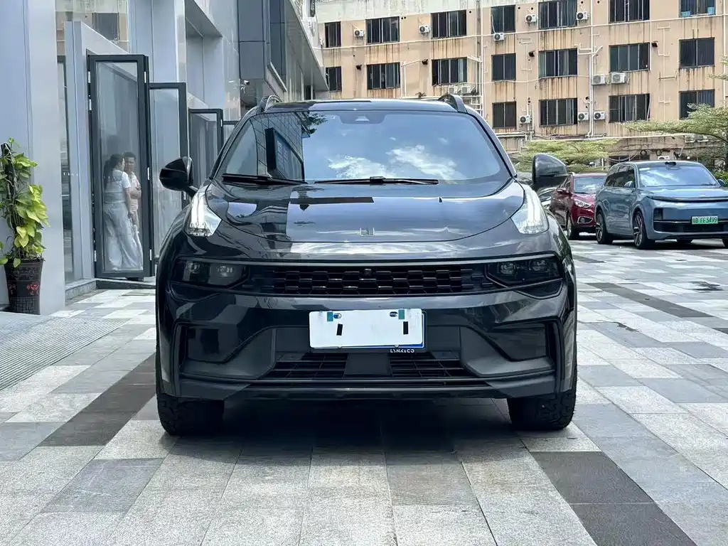 Lynk & Co 01 — миниатюра 21
